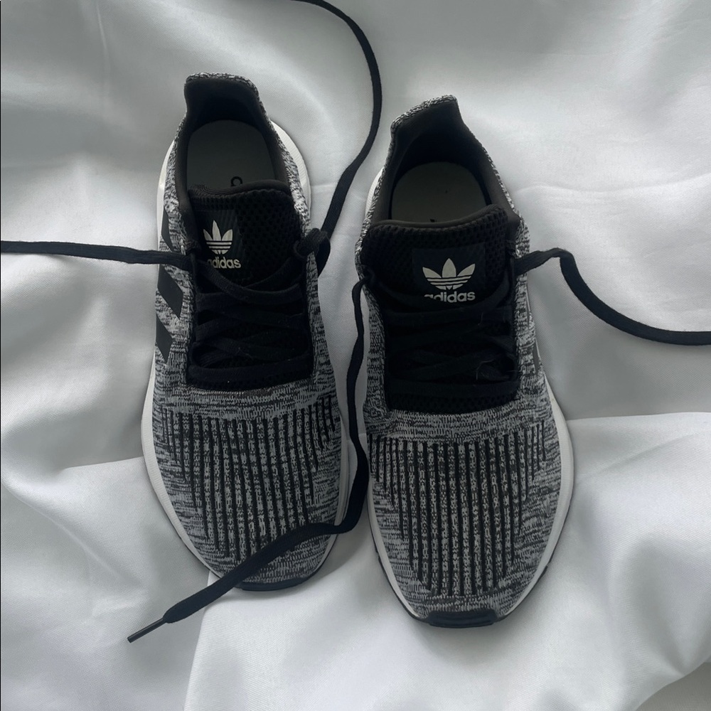 Adidas Knit Black and White Running Shoes - Picture 6 of 8